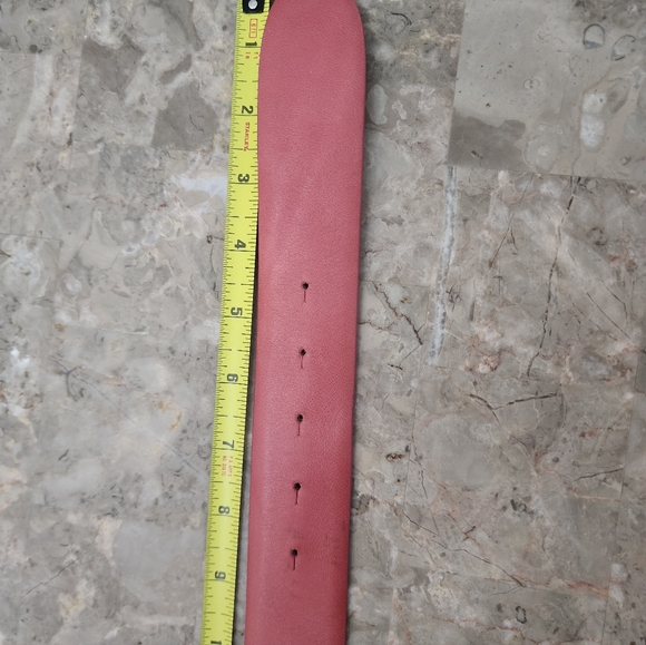 Beautiful Tod\'s  Leather Belt In Pink Color. main image 15